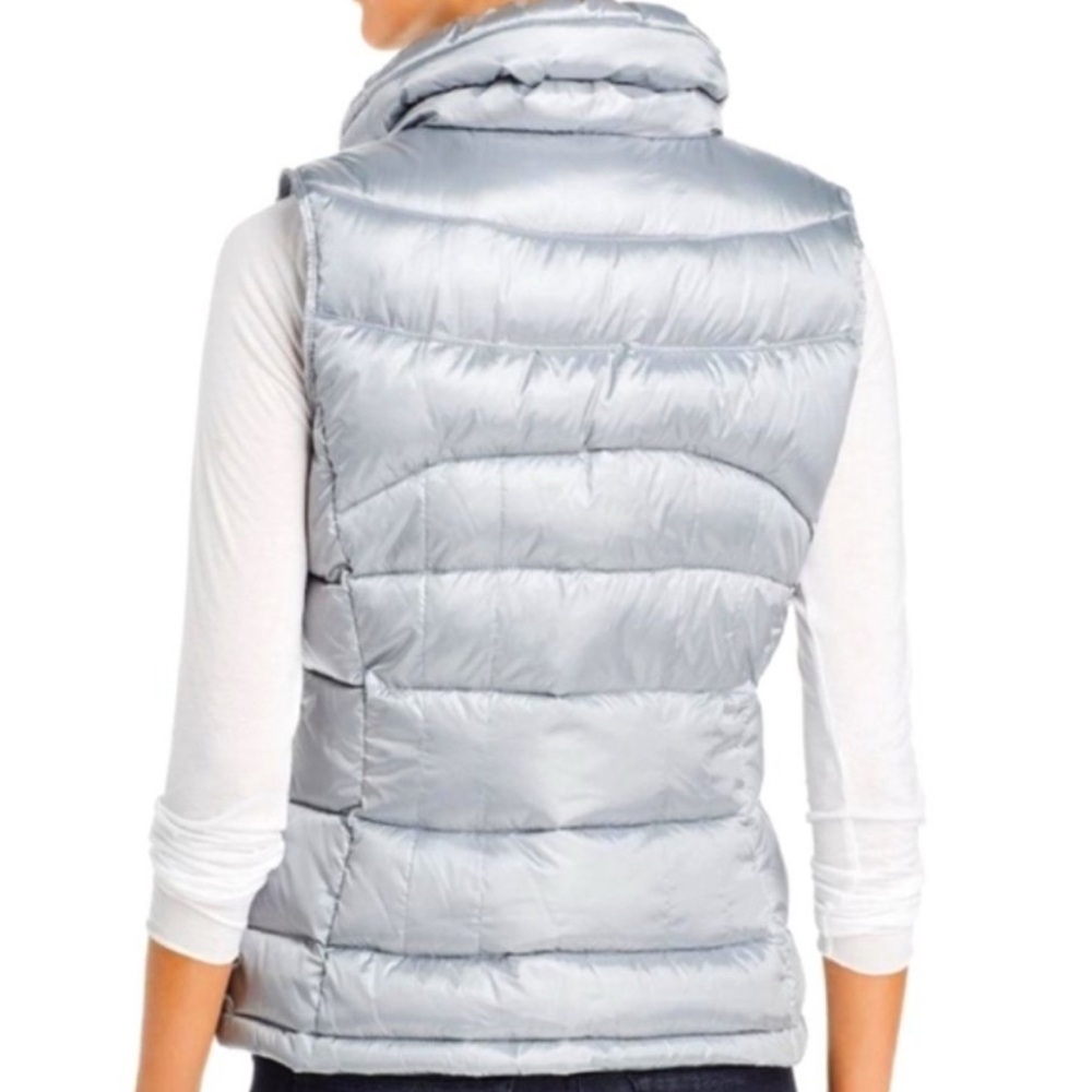 Calvin Klein Down Puffer Vest Size Medium Silver - Picture 2 of 14
